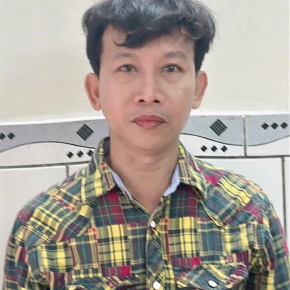 Anh Khanh 1975 chăm bệnh