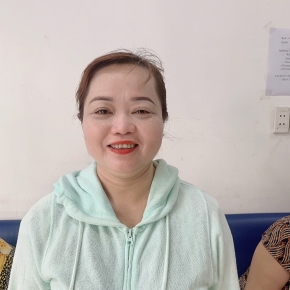 Chị Trang 1972 giúp việc nhà